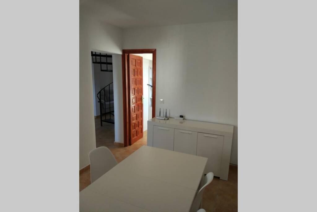 Appartamento Apartamento Duplex. Muy Tranquilo. Terraza Y Bbq Dénia Esterno foto